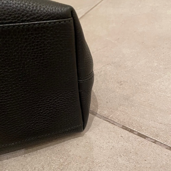 Gucci Handbag💕 - Picture 7 of 10